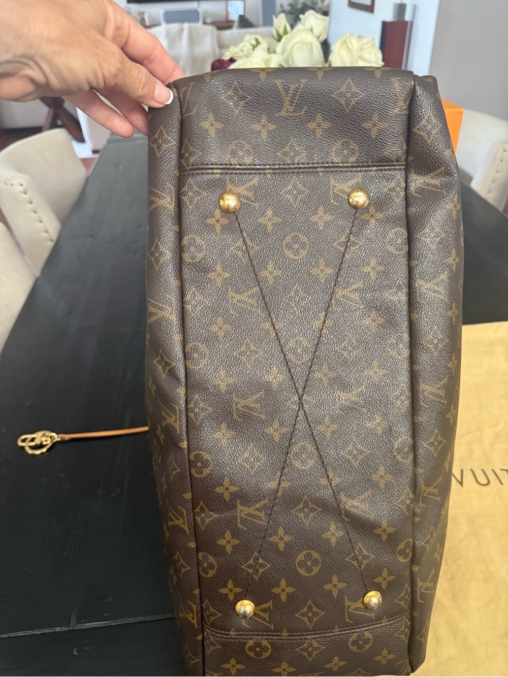 2010 Louis Vuitton Monogram Artsy GM Coated Canvas bag - Picture 5 of 14